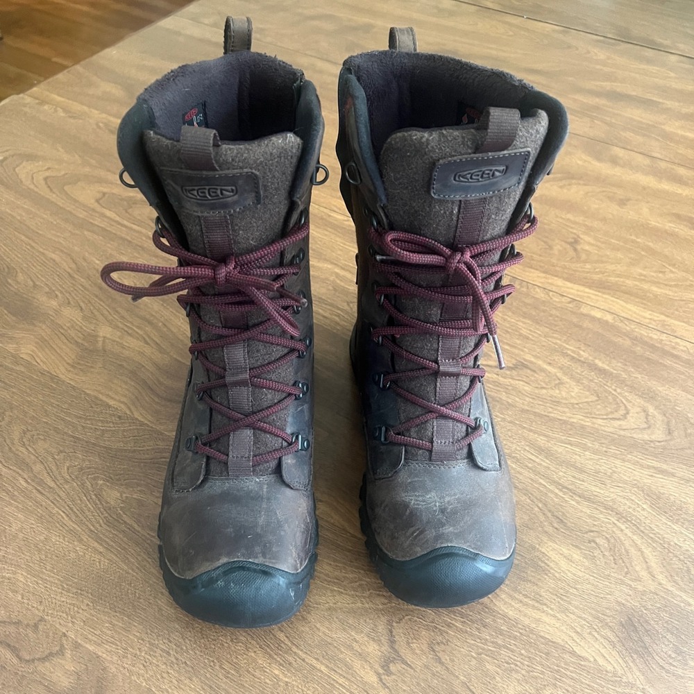 Keen Women's Greta Tall Brown/Red Plaid Waterproof Hiking / Winter Boots